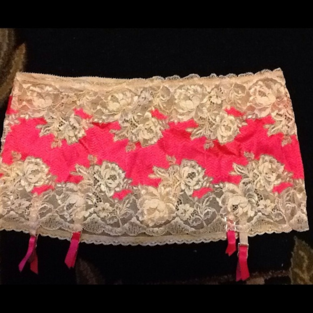 Victoria's Secret Very Sexy Seduction Garter Skirt Thong Panty Lace